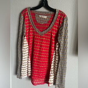 Medium women’s boutique long sleeve top